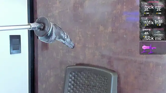 Snapshot of issie_cute chatting on March 19, 2025, 7:49 pm issie cute online show from March 19, 2025, 7:49 pm