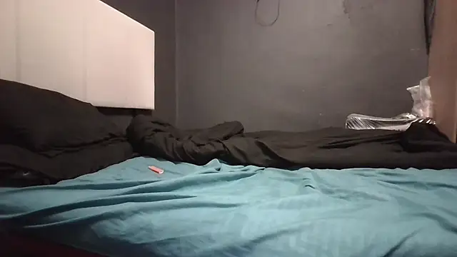 Snapshot of THEEBOSSTEE chatting on November 12, 2025, 7:40 pm THEEBOSSTEE online show from November 12, 2025, 7:40 pm