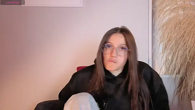 Elecktra sweet online show from April 14, 2026, 9:09 pm