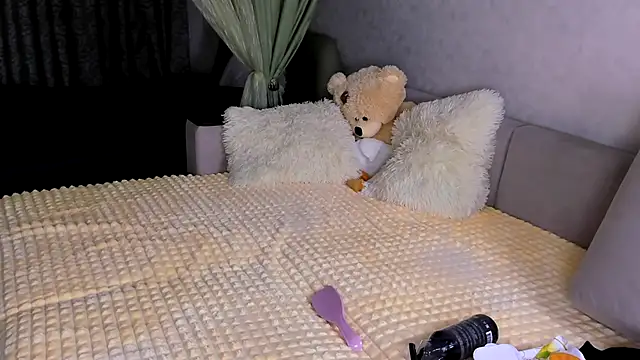 Sweeet Barbie online show from November 25, 2025, 3:34 pm