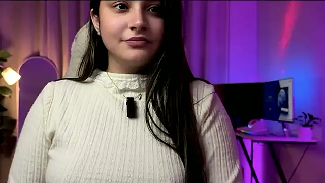 Snapshot of demieliss chatting on February 14, 2026, 5:13 pm demieliss online show from February 14, 2026, 5:13 pm