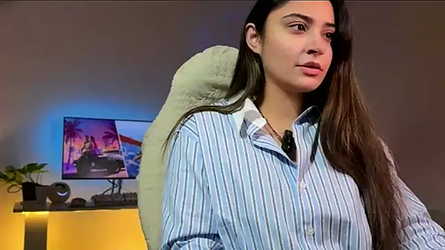 Snapshot of demieliss chatting on January 13, 2026, 6:45 pm demieliss online show from January 13, 2026, 6:45 pm