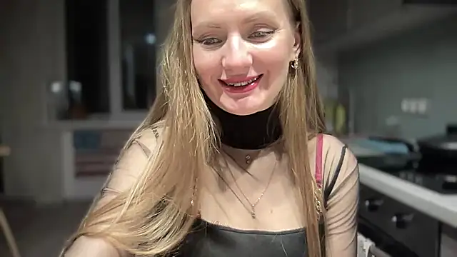 Snapshot of Viola_sweet chatting on March 5, 2025, 2:12 pm Viola sweet online show from March 5, 2025, 2:12 pm