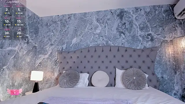 Snapshot of Aprillbrunette chatting on March 23, 2026, 11:43 am Aprillbrunette online show from March 23, 2026, 11:43 am