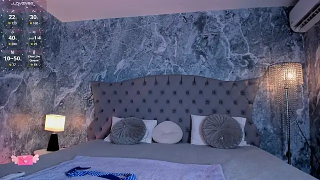 Snapshot of Aprillbrunette chatting on March 16, 2026, 11:47 am Aprillbrunette online show from March 16, 2026, 11:47 am