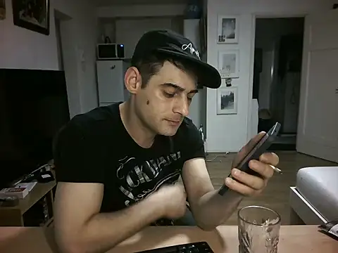 mihaimichael online show from May 26, 2026, 11:47 pm