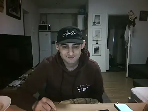 mihaimichael online show from May 18, 2026, 11:53 pm