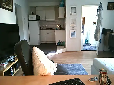 mihaimichael online show from May 28, 2026, 12:44 pm
