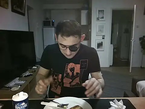 mihaimichael online show from May 13, 2026, 12:17 am