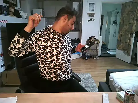 Snapshot of mihaimichael chatting on November 28, 2025, 2:39 pm mihaimichael online show from November 28, 2025, 2:39 pm