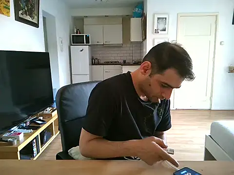 mihaimichael online show from May 26, 2026, 11:41 am