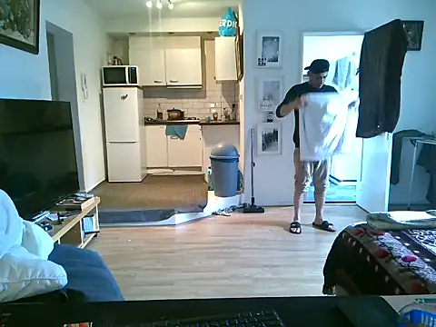 mihaimichael online show from May 20, 2026, 2:14 pm