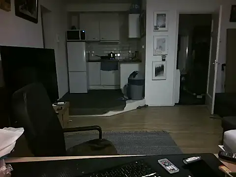 mihaimichael online show from May 14, 2026, 2:41 am