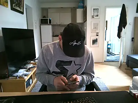 mihaimichael online show from May 14, 2026, 2:47 pm