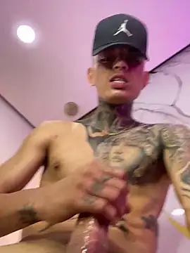 Herem369 online show from October 25, 2025, 5:57 pm