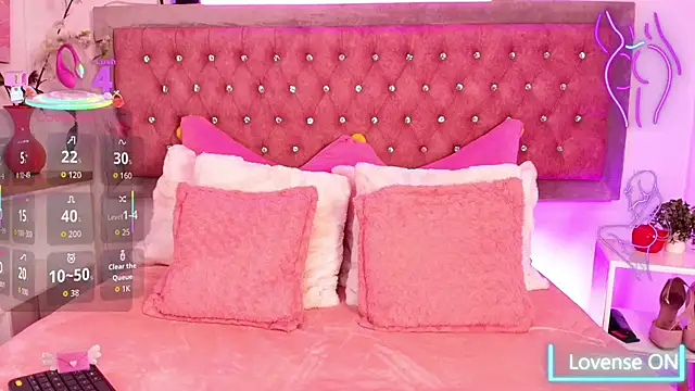 Snapshot of Tayzon_Foxxx chatting on October 27, 2025, 12:50 pm Tayzon Foxxx online show from October 27, 2025, 12:50 pm