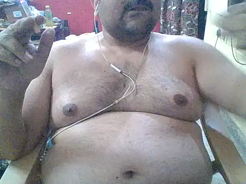 ARYANAVAILABLE online show from March 3, 2026, 9:11 pm