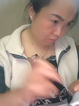 Snapshot of Sweetlove_77 chatting on November 3, 2025, 1:58 pm Sweetlove 77 online show from November 3, 2025, 1:58 pm