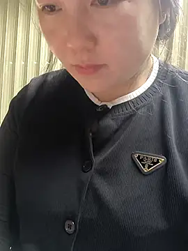 Snapshot of Sweetlove_77 chatting on November 6, 2025, 2:48 am Sweetlove 77 online show from November 6, 2025, 2:48 am