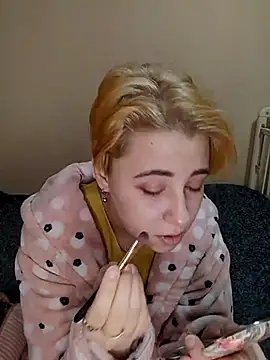 Snapshot of Gussie_Bridie chatting on February 15, 2026, 8:24 am Gussie Bridie online show from February 15, 2026, 8:24 am