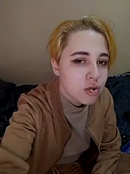 Snapshot of Gussie_Bridie chatting on February 18, 2026, 5:49 am Gussie Bridie online show from February 18, 2026, 5:49 am