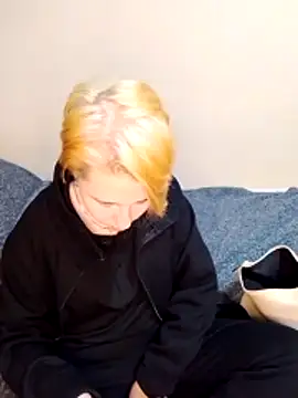 Snapshot of Gussie_Bridie chatting on February 13, 2026, 9:20 am Gussie Bridie online show from February 13, 2026, 9:20 am