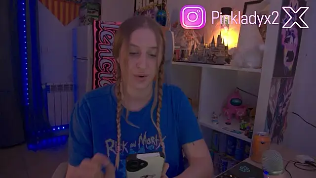 Snapshot of Pinkyladyxxx chatting on January 10, 2026, 11:22 pm Pinkyladyxxx online show from January 10, 2026, 11:22 pm