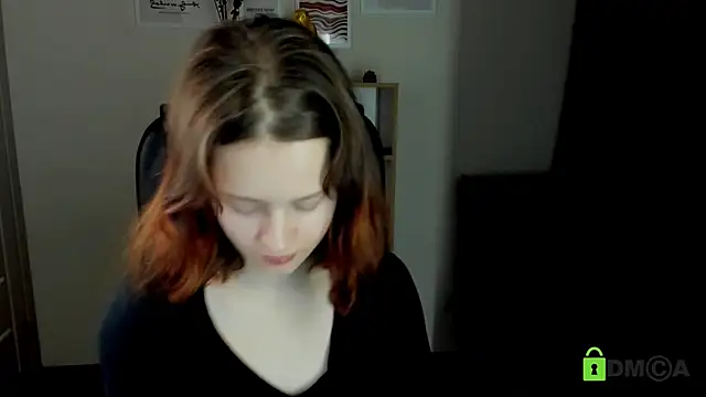 Snapshot of Alina_Mills chatting on December 4, 2025, 10:03 am Alina Mills online show from December 4, 2025, 10:03 am