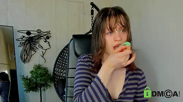 Snapshot of Alina_Mills chatting on May 3, 2026, 2:20 pm Alina Mills online show from May 3, 2026, 2:20 pm