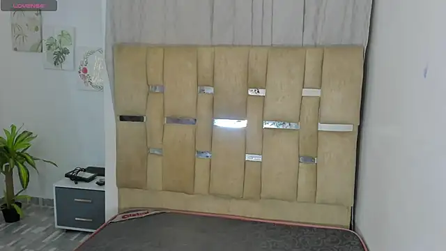 Black Rose2 online show from March 26, 2026, 11:19 am