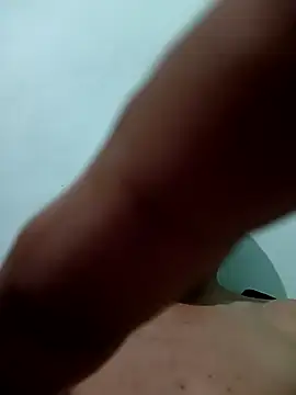 Snapshot of Rogersmit2 chatting on January 11, 2026, 10:16 pm Rogersmit2 online show from January 11, 2026, 10:16 pm