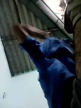 Snapshot of Rogersmit2 chatting on September 21, 2025, 3:55 am Rogersmit2 online show from September 21, 2025, 3:55 am