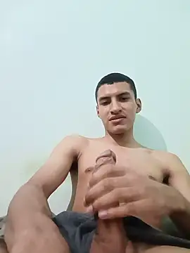 Snapshot of Rogersmit2 chatting on July 12, 2026, 9:48 pm Rogersmit2 online show from July 12, 2026, 9:48 pm