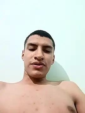 Snapshot of Rogersmit2 chatting on December 14, 2025, 10:48 pm Rogersmit2 online show from December 14, 2025, 10:48 pm