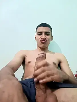 Snapshot of Rogersmit2 chatting on September 20, 2025, 3:44 am Rogersmit2 online show from September 20, 2025, 3:44 am