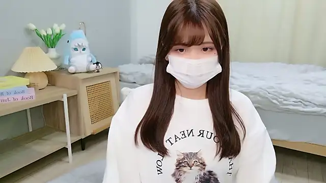 Snapshot of Sayuringo_ chatting on November 4, 2025, 1:04 pm Sayuringo online show from November 4, 2025, 1:04 pm