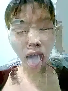 Snapshot of Lonalysexy chatting on July 6, 2026, 1:40 pm Lonalysexy online show from July 6, 2026, 1:40 pm