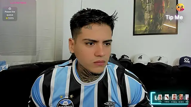 Snapshot of mad_maxxx2 chatting on February 6, 2026, 11:06 am mad maxxx2 online show from February 6, 2026, 11:06 am