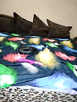 Snapshot of vika2323 chatting on March 16, 2025, 6:23 pm vika2323 online show from March 16, 2025, 6:23 pm