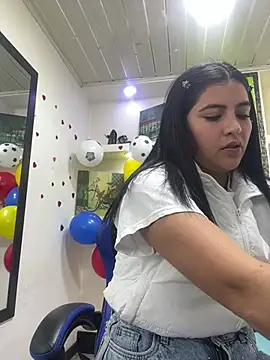  luna torres online show from June 27, 2026, 1:39 pm