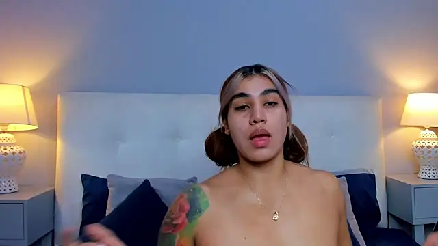 Snapshot of SaraaJhonsonn chatting on November 18, 2025, 3:48 pm SaraaJhonsonn online show from November 18, 2025, 3:48 pm