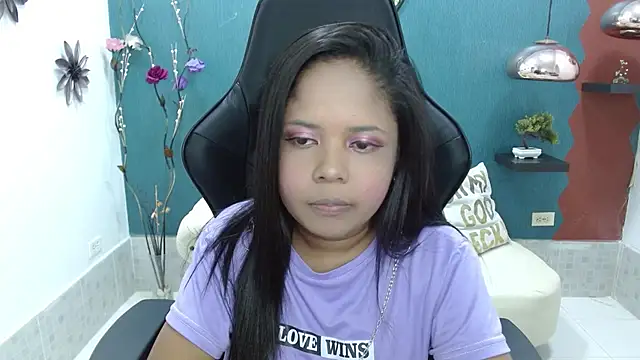 Snapshot of Melikasweetz chatting on March 5, 2025, 5:29 pm Melikasweetz online show from March 5, 2025, 5:29 pm