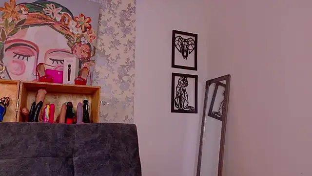 Snapshot of taty_miller chatting on November 11, 2025, 8:25 pm taty miller online show from November 11, 2025, 8:25 pm