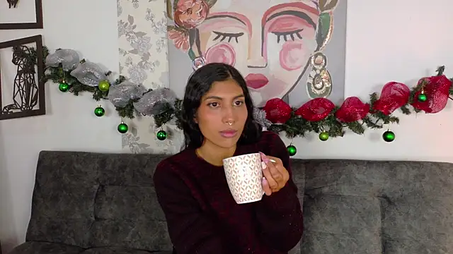 Snapshot of taty_miller chatting on November 28, 2025, 8:20 pm taty miller online show from November 28, 2025, 8:20 pm