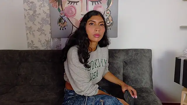 Snapshot of taty_miller chatting on November 24, 2025, 8:20 pm taty miller online show from November 24, 2025, 8:20 pm