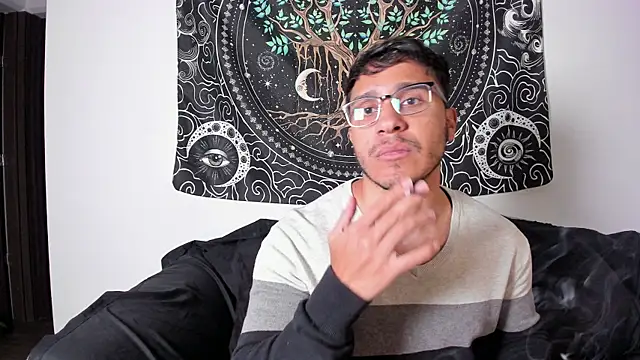 Snapshot of JayMarcos_ chatting on October 26, 2025, 4:35 am JayMarcos online show from October 26, 2025, 4:35 am