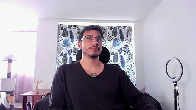 Snapshot of JayMarcos_ chatting on November 23, 2025, 3:55 pm JayMarcos online show from November 23, 2025, 3:55 pm