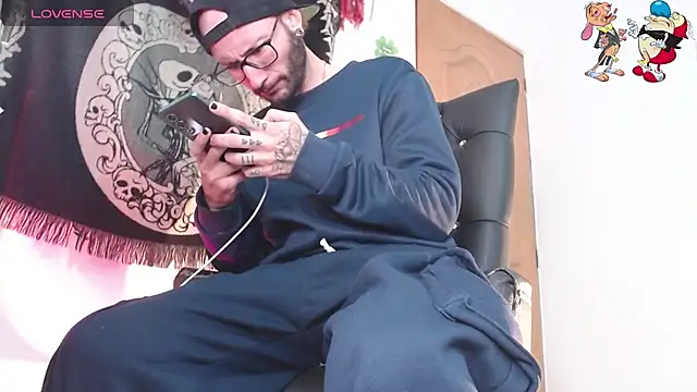 ren stipee online show from October 23, 2025, 10:08 pm