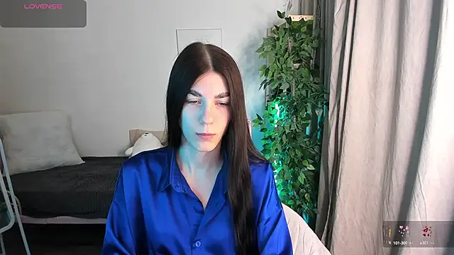 toooyour online show from September 12, 2025, 11:15 pm