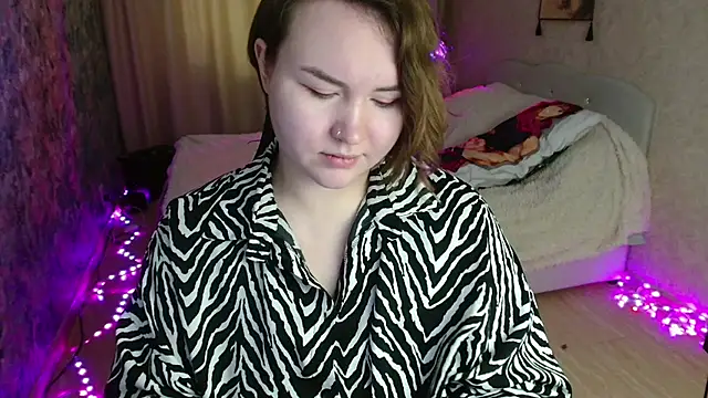 Jenny Fox online show from March 19, 2026, 3:50 am